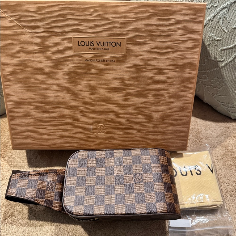 Louis Vuitton Unisex  Geronimo Damier Crossbody Bag